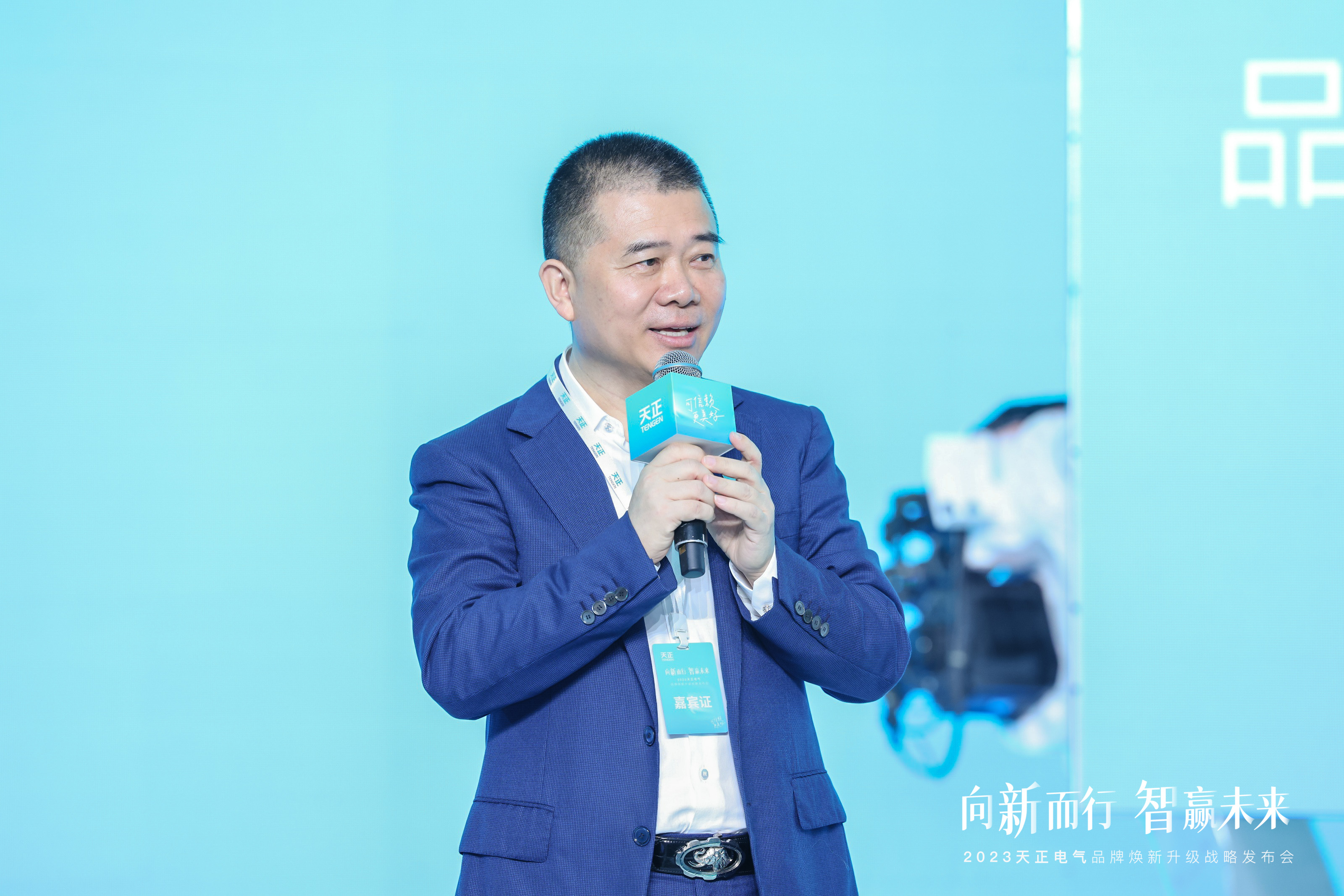 人民网专访丨高天乐：金年会品牌焕新 领航绿色能源新时代